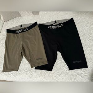 Essentials Shorts - Women’s